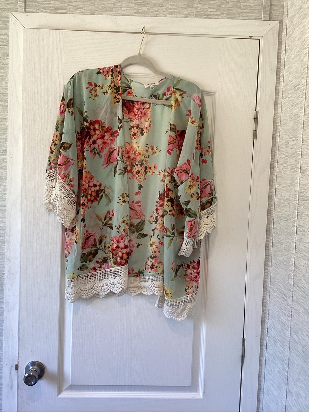Umgee Mint Green Floral Lace-Trim Kimono S EUC